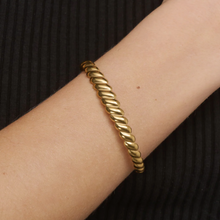 Load image into Gallery viewer, Bea Croissant Bangle Bracelet

