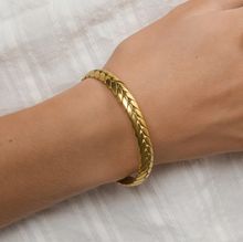 Load image into Gallery viewer, Silje Braid Bangle Bracelet Stainless Steel

