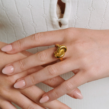 Load image into Gallery viewer, Pella Knot Ring Stainless Steel
