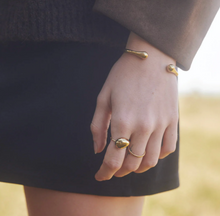 Load image into Gallery viewer, Farah Statement Ring Stainless Steel
