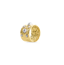 Load image into Gallery viewer, Kerstin Hammered Pearl Ring Stainless Steel
