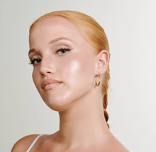 Load image into Gallery viewer, Vilhelmina Adjustable Hoop Earrings
