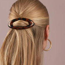 Load image into Gallery viewer, Frida Hair Clip
