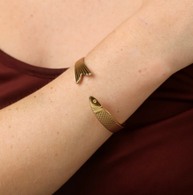 Load image into Gallery viewer, Erle Fish Bangle Bracelet Stainless Steel
