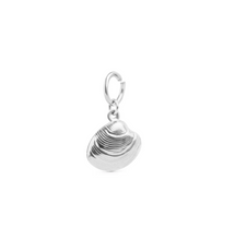 Load image into Gallery viewer, Nonna Shell Charm Stainless Steel

