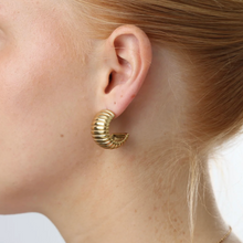 Load image into Gallery viewer, Alima Chunky Stud Earrings Stainless Steel
