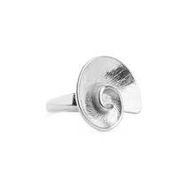 Load image into Gallery viewer, Marla Shell Ring Stainless Steel
