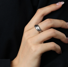 Load image into Gallery viewer, Alvy Twist Ring Stainless Steel
