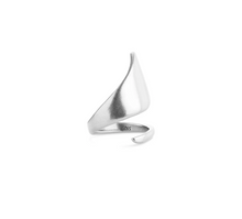 Load image into Gallery viewer, Ban Sculptural Wrap Ring
