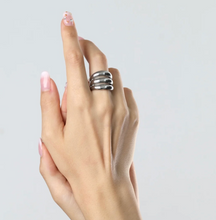 Load image into Gallery viewer, Daga Triple Ring Stainless Steel
