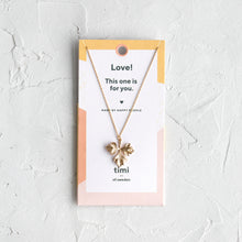 Load image into Gallery viewer, Large Leaf Necklace
