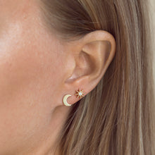 Load image into Gallery viewer, Chrystal Star Stud Earrings
