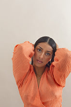 Load image into Gallery viewer, NATALIE - THIN LARGE HOOP EARRINGS
