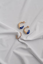 Load image into Gallery viewer, AYLA - BLUE DIPPED IRREGULAR HOOP EARRINGS
