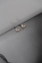 Load image into Gallery viewer, LEAH - CRYSTAL LEAF WHITE stud earrings
